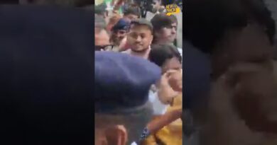 Gyanesh Kr. के खिलाफ विपक्ष पटना में प्रदर्शन कर रहा है. Tejashwi इस दौरान पुलिस से भिड़ गए.