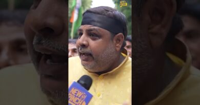 Gyanesh Kumar के खिलाफ प्रदर्शन कर रहे कार्यकर्ताओं ने वोट चोरी पर बोलते हुए क्या तंज कसा?