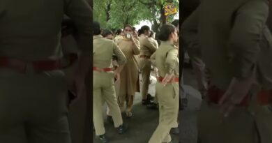 Gyanesh Kumar के खिलाफ प्रदर्शन के बीच दिल्ली बाराखंभा रोड पर हरियाणा और UP पुलिस के जवान तैनात.