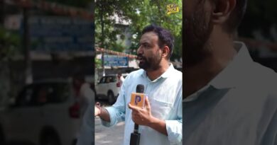 JNU के बर्खास्त प्रोफेसर, Congress सांसद के खिलाफ BJP की महिला कार्यकर्ताओं का प्रदर्शन