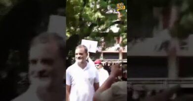 बैरिकेड पर चढ़े Rahul gandhi विरोध प्रदर्शन का वीडियो वायरल