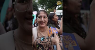 Women Protest कर घर जा रही लड़कियों को Delhi Police ने घेरा, सभी का गुस्सा फूटा !